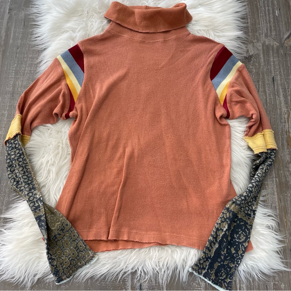 Free People Vintage Inspired We The Free Printed Cuff Turtleneck | Size Medium